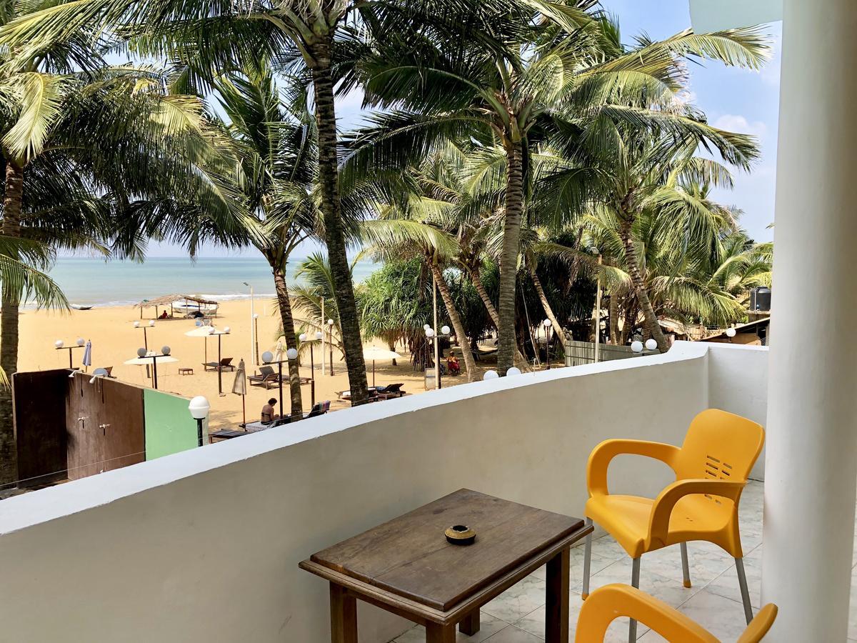 Lanka Beach Hotel Ettukala Extérieur photo