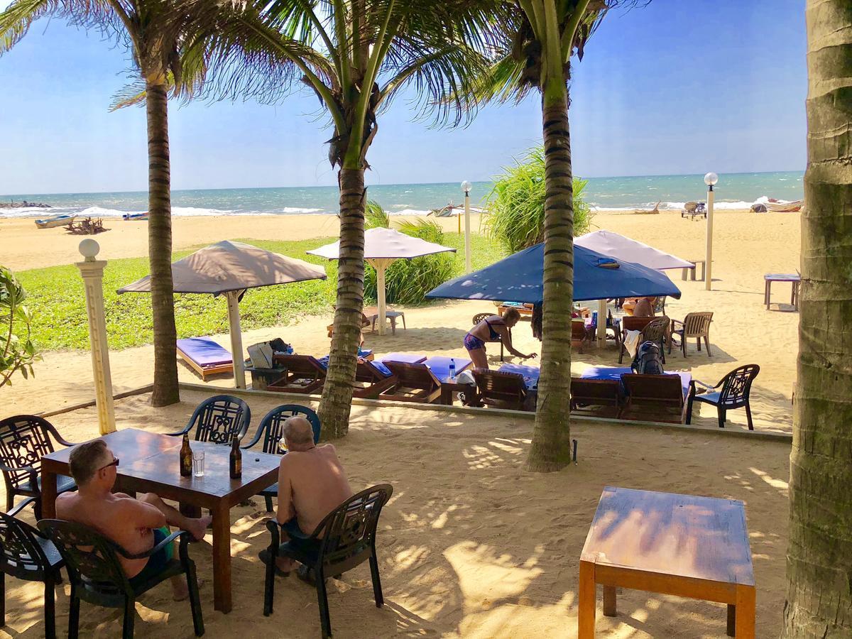 Lanka Beach Hotel Ettukala Extérieur photo