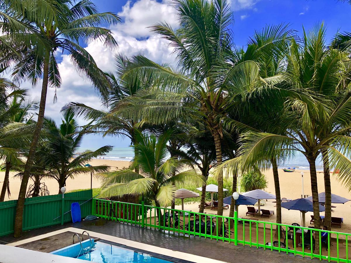 Lanka Beach Hotel Ettukala Extérieur photo
