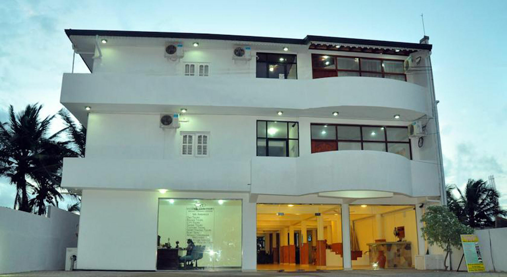 Lanka Beach Hotel Ettukala Extérieur photo